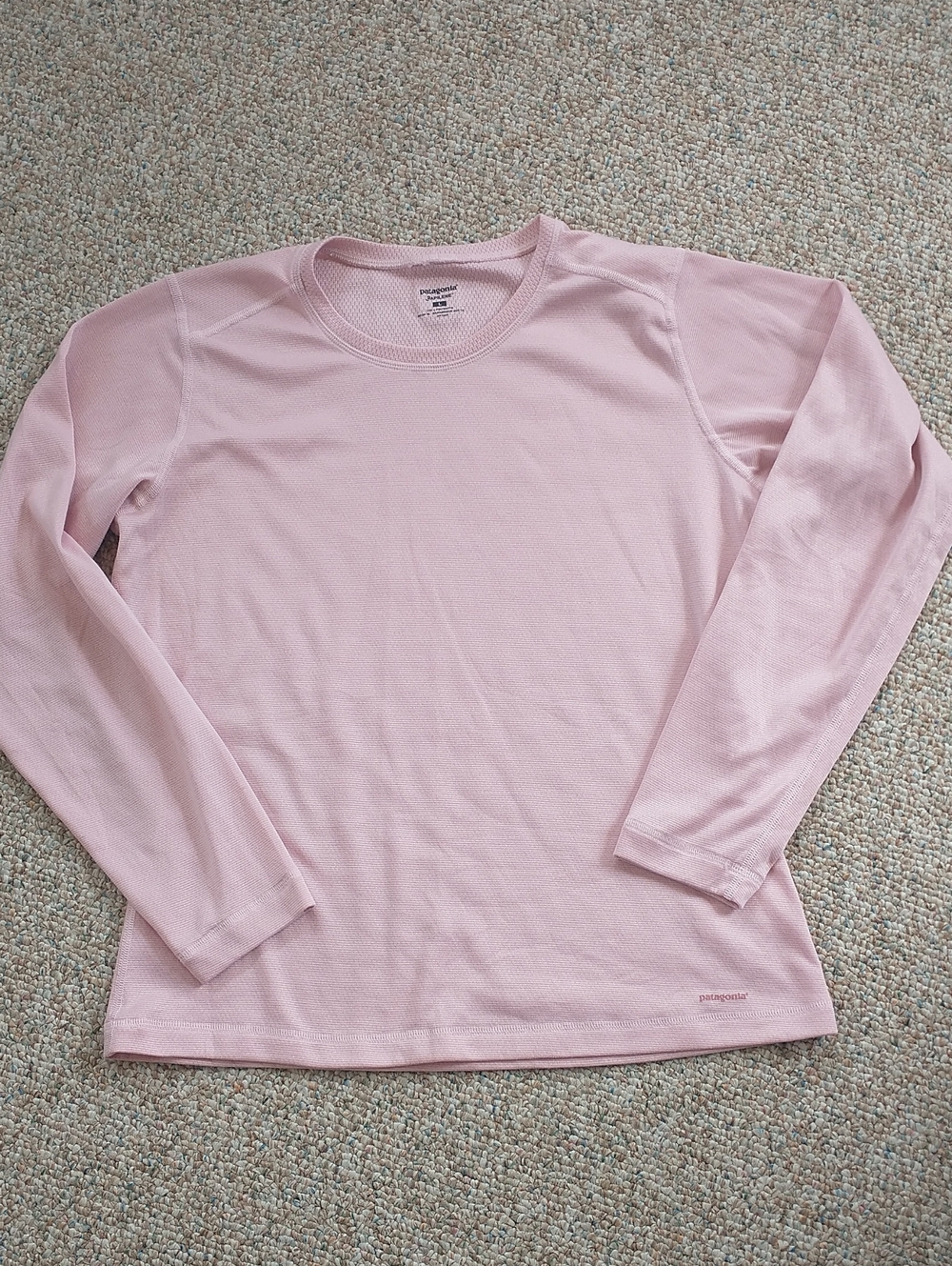 Patagonia Pink Capilene Base Layer Long Sleeve Top Large
